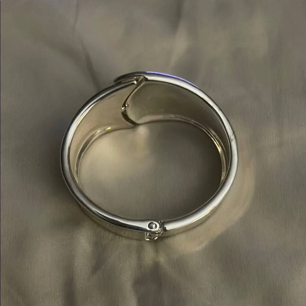 Silver Wearable Tech Bracelet with Abalone Inlay